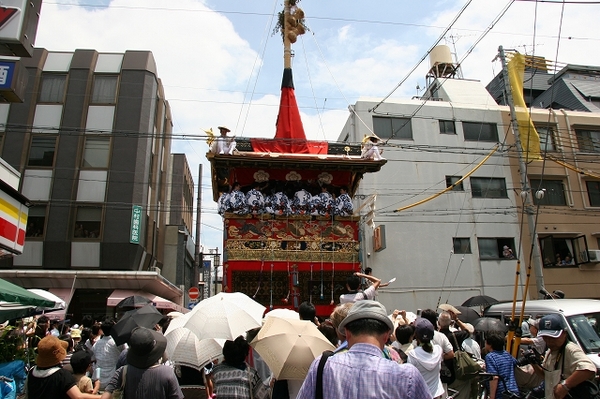 もう少しで祇園祭りですね。
